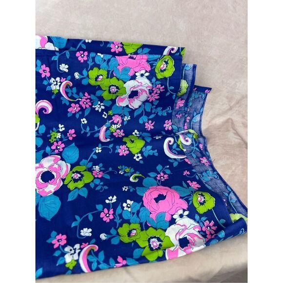 Vintage Mod Flower Power Fabric 3.5 yards - Picture 3 of 7